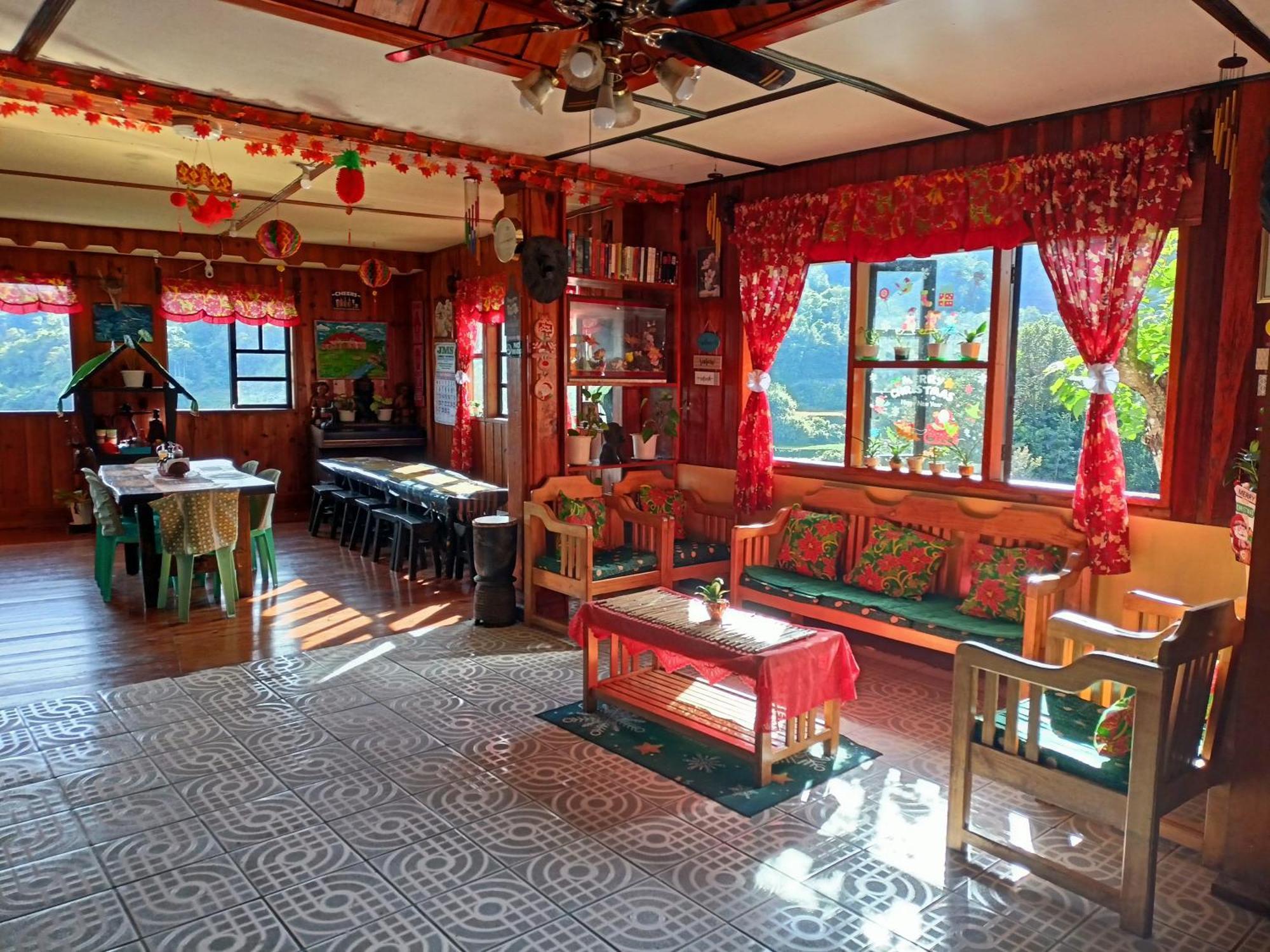Las Vegas Lodge And Restaurant Banaue Bagian luar foto