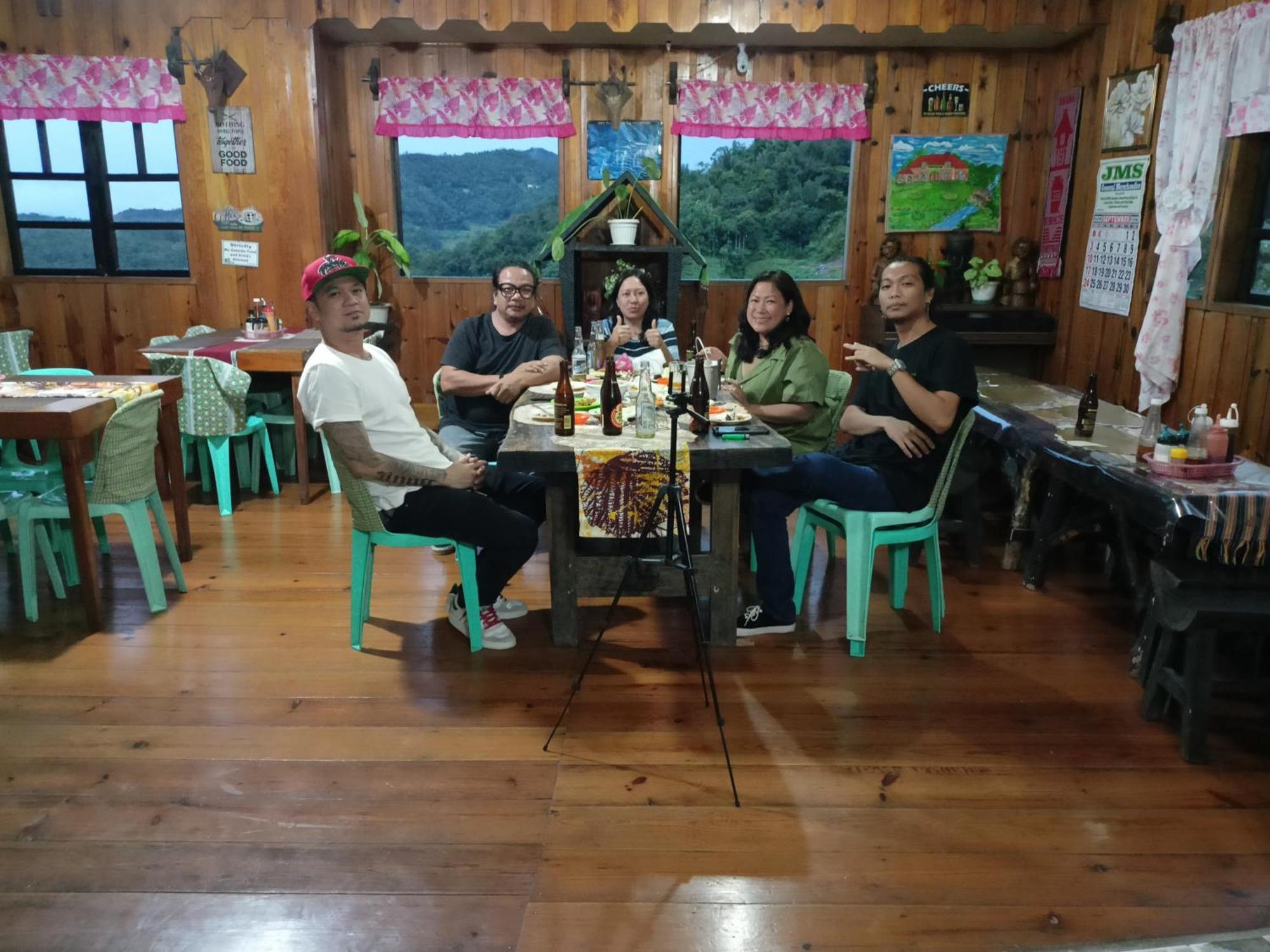 Las Vegas Lodge And Restaurant Banaue Bagian luar foto